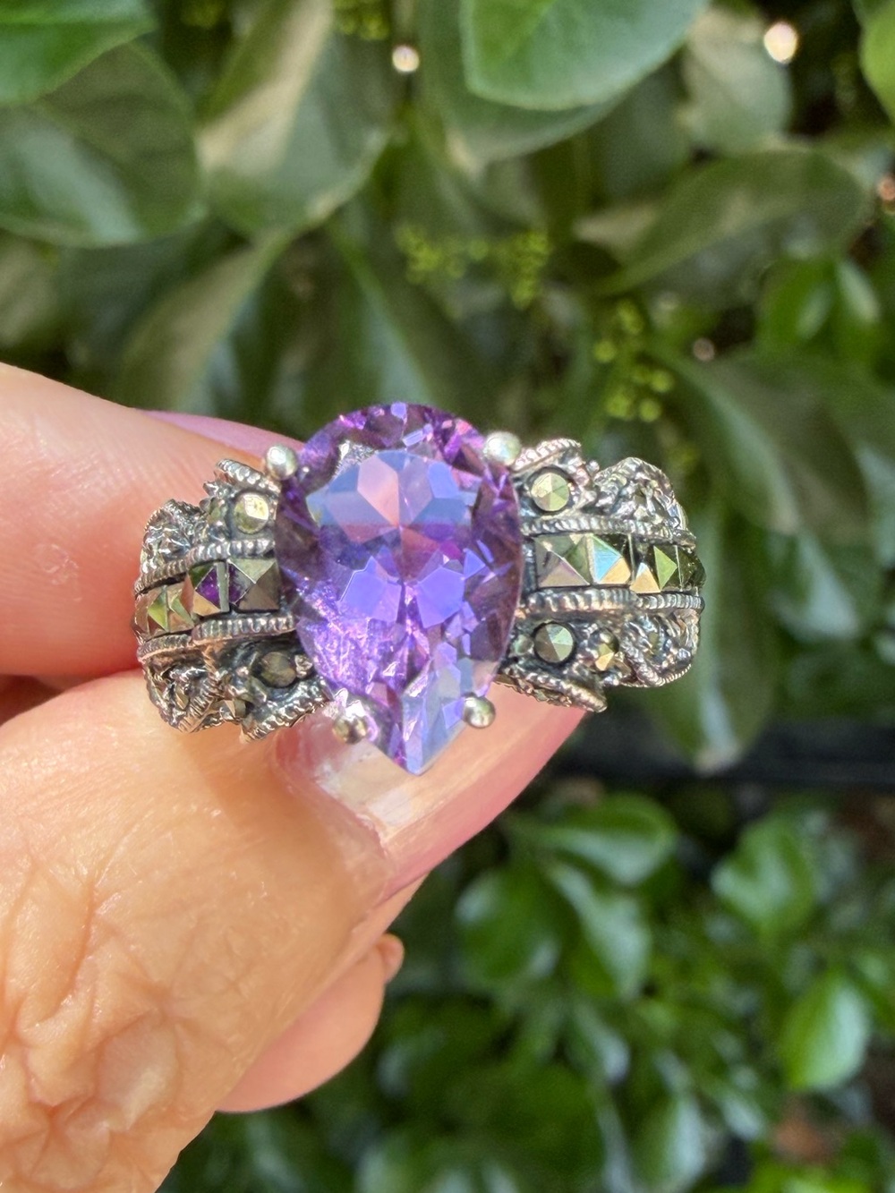 VINTAGE JUDITH JACK PEAR SHAPE AMETHYST MARCASITE LARGE RING 925 STERLING SILVER